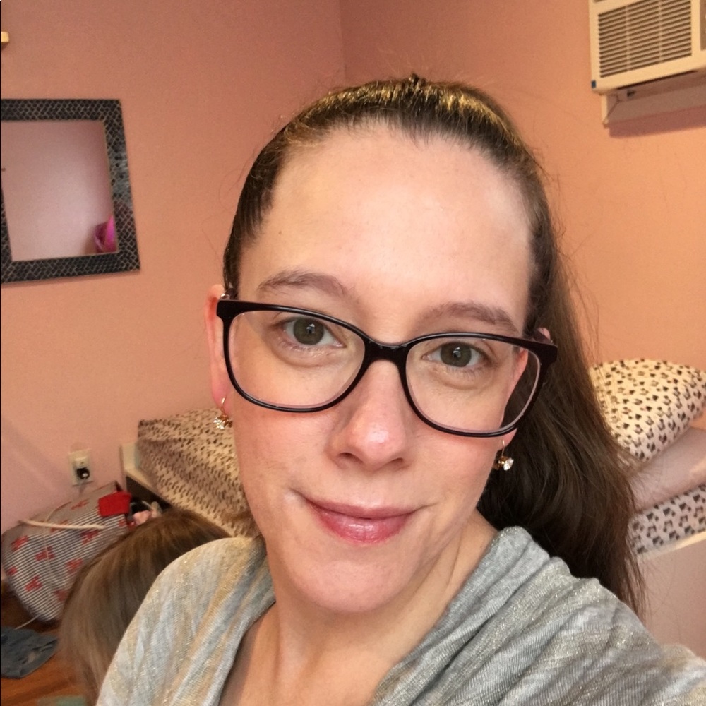 Meet your Posher, Jessica